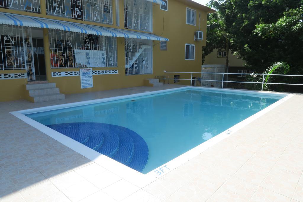 Enchanted Villas Inn Montego Bay Exterior foto