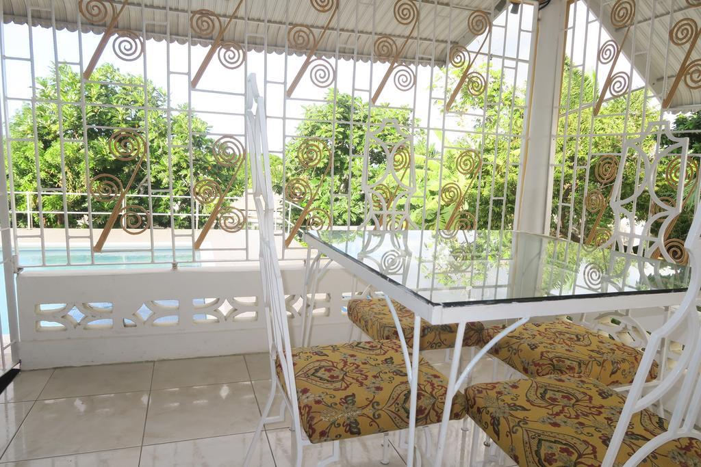Enchanted Villas Inn Montego Bay Exterior foto