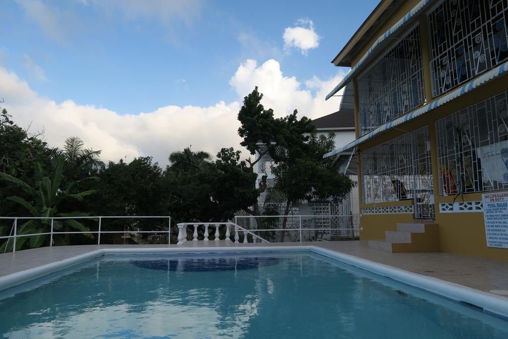 Enchanted Villas Inn Montego Bay Exterior foto