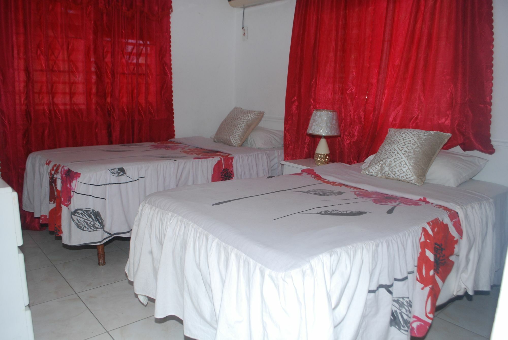 Enchanted Villas Inn Montego Bay Exterior foto